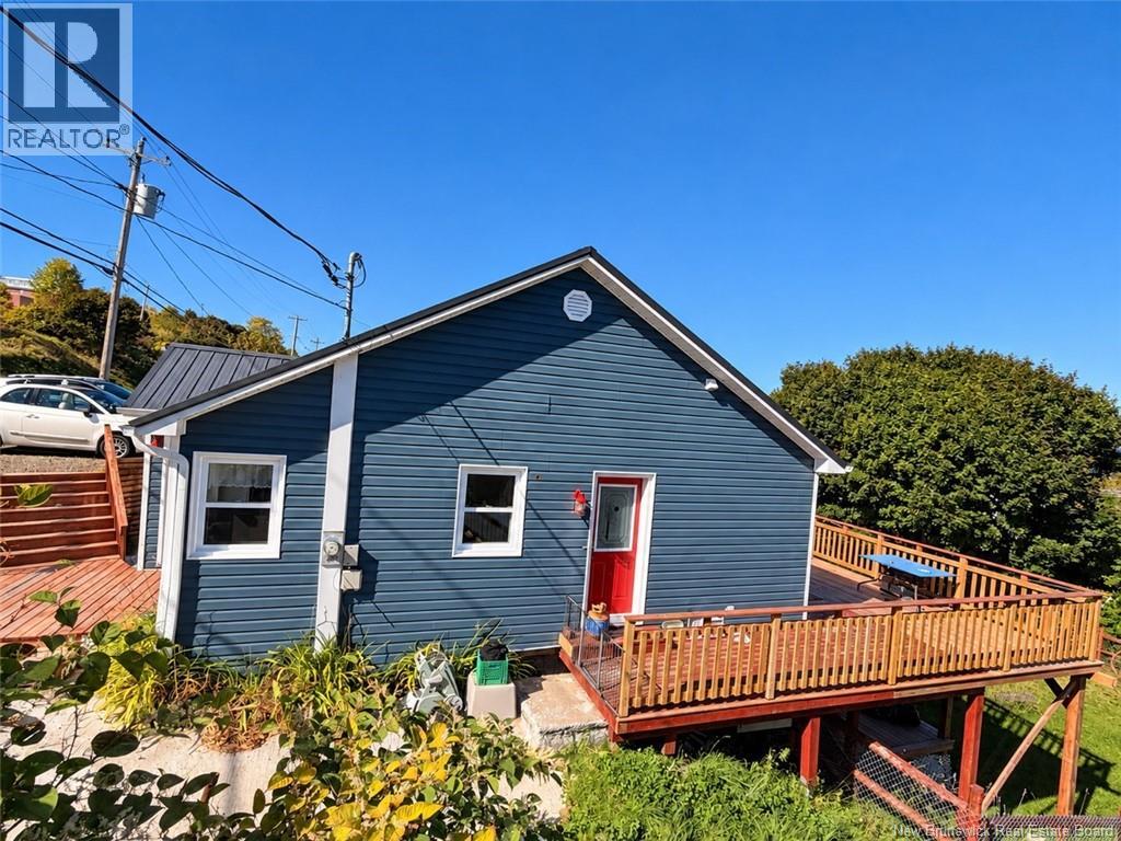 333 Victoria Street - 13