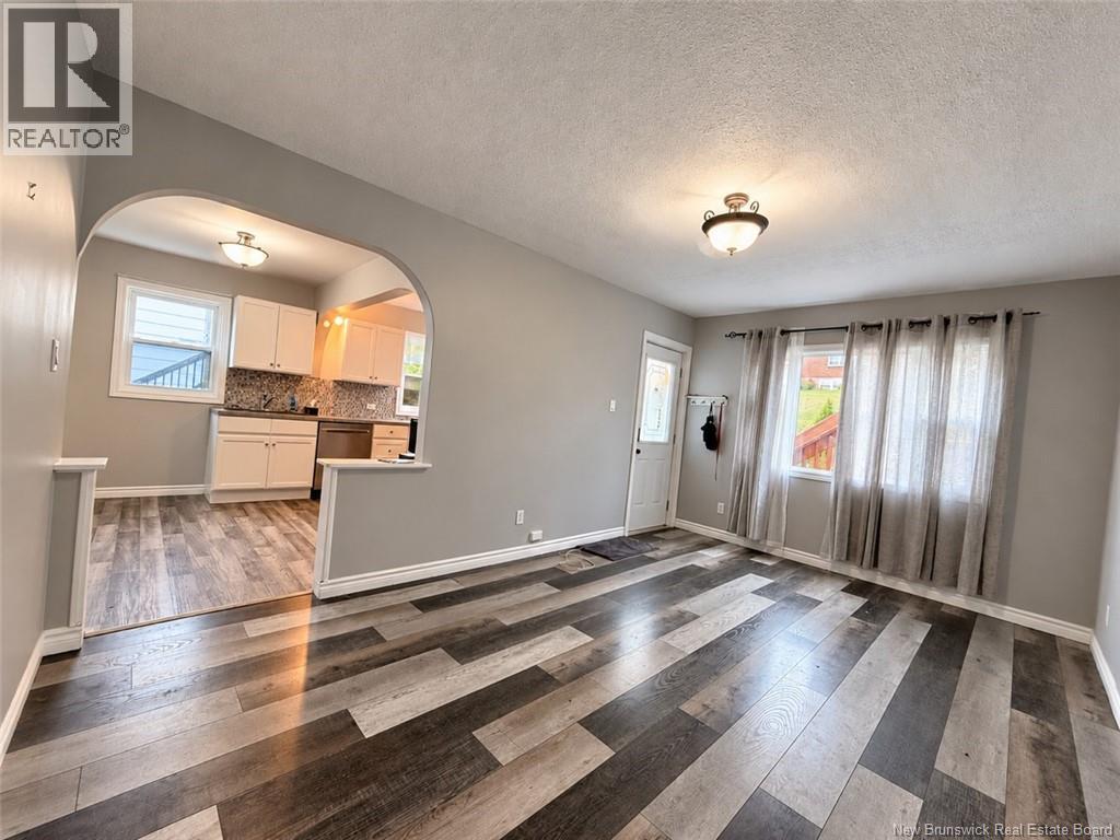 333 Victoria Street - 4