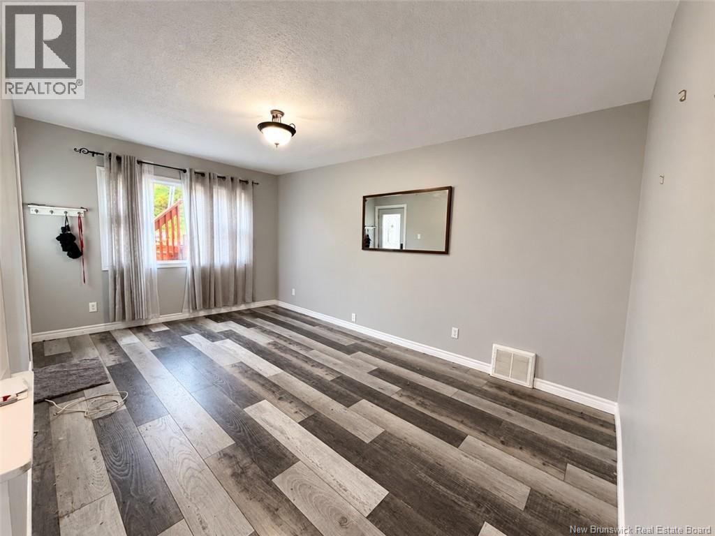 333 Victoria Street - 5