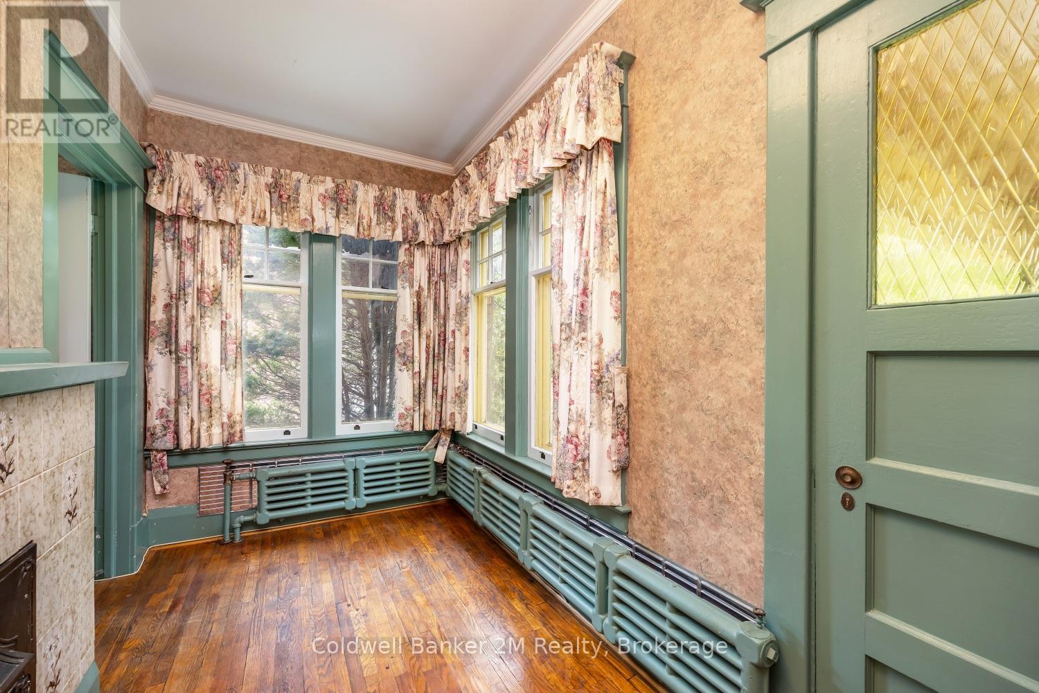 408 SIMCOE STREET N - 16