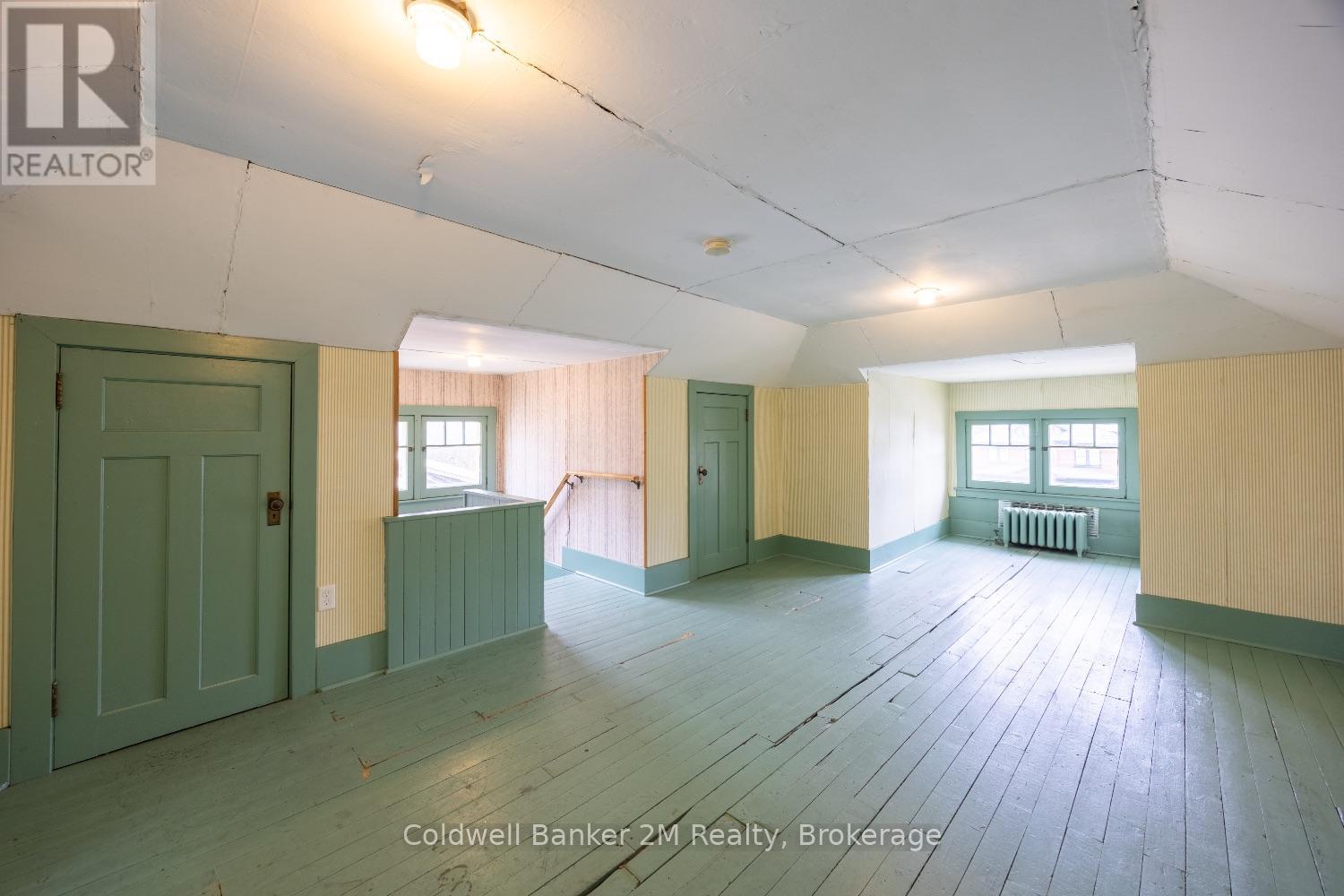 408 SIMCOE STREET N - 38