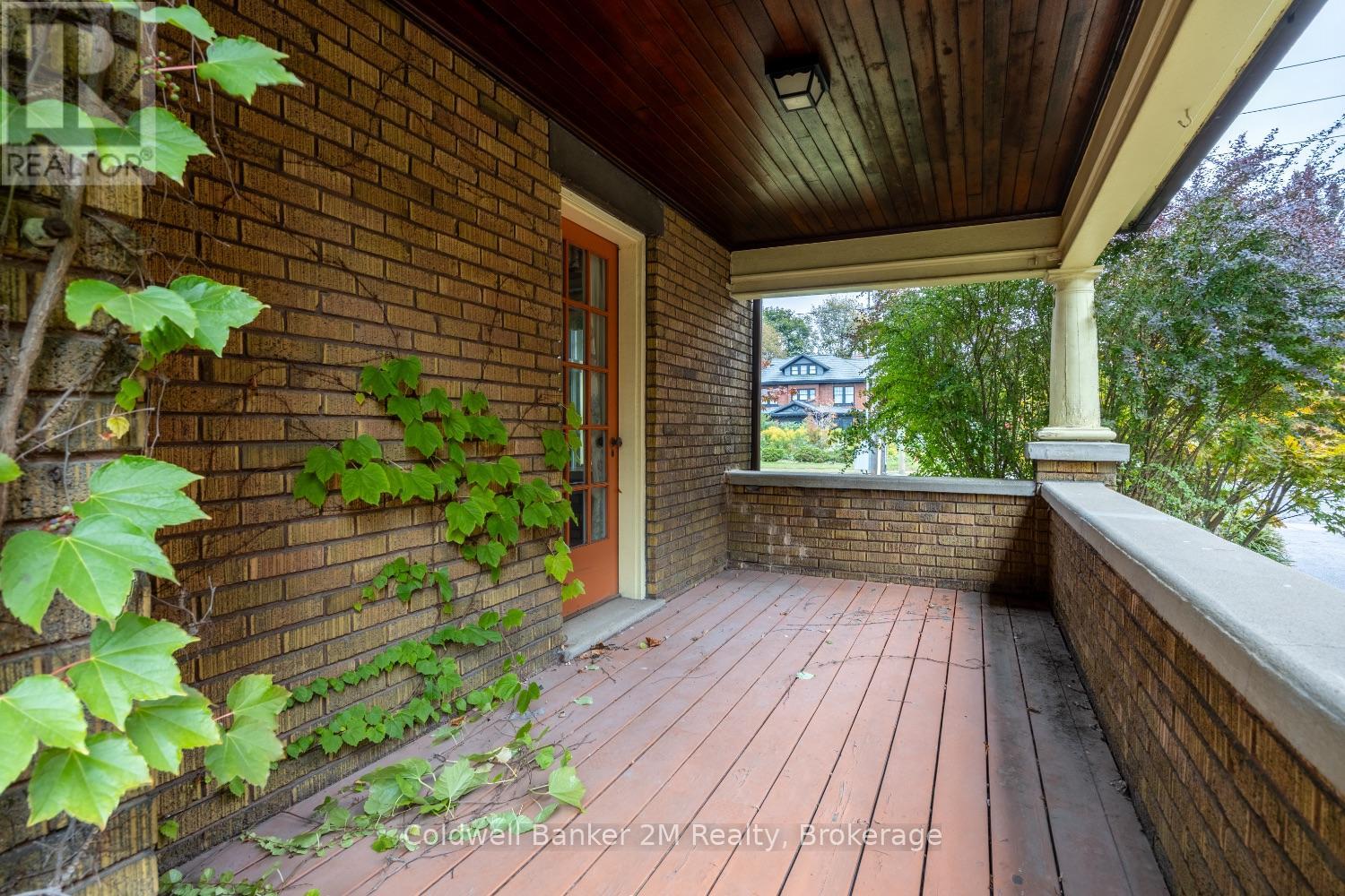 408 Simcoe Street North, Oshawa, ON photo 42