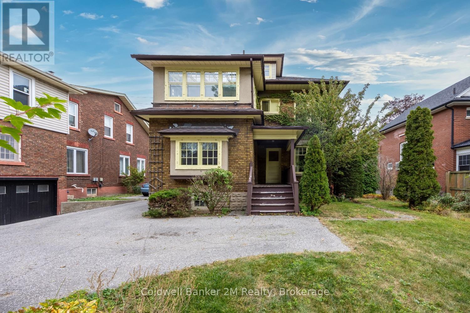 408 Simcoe Street North, Oshawa, ON photo 46