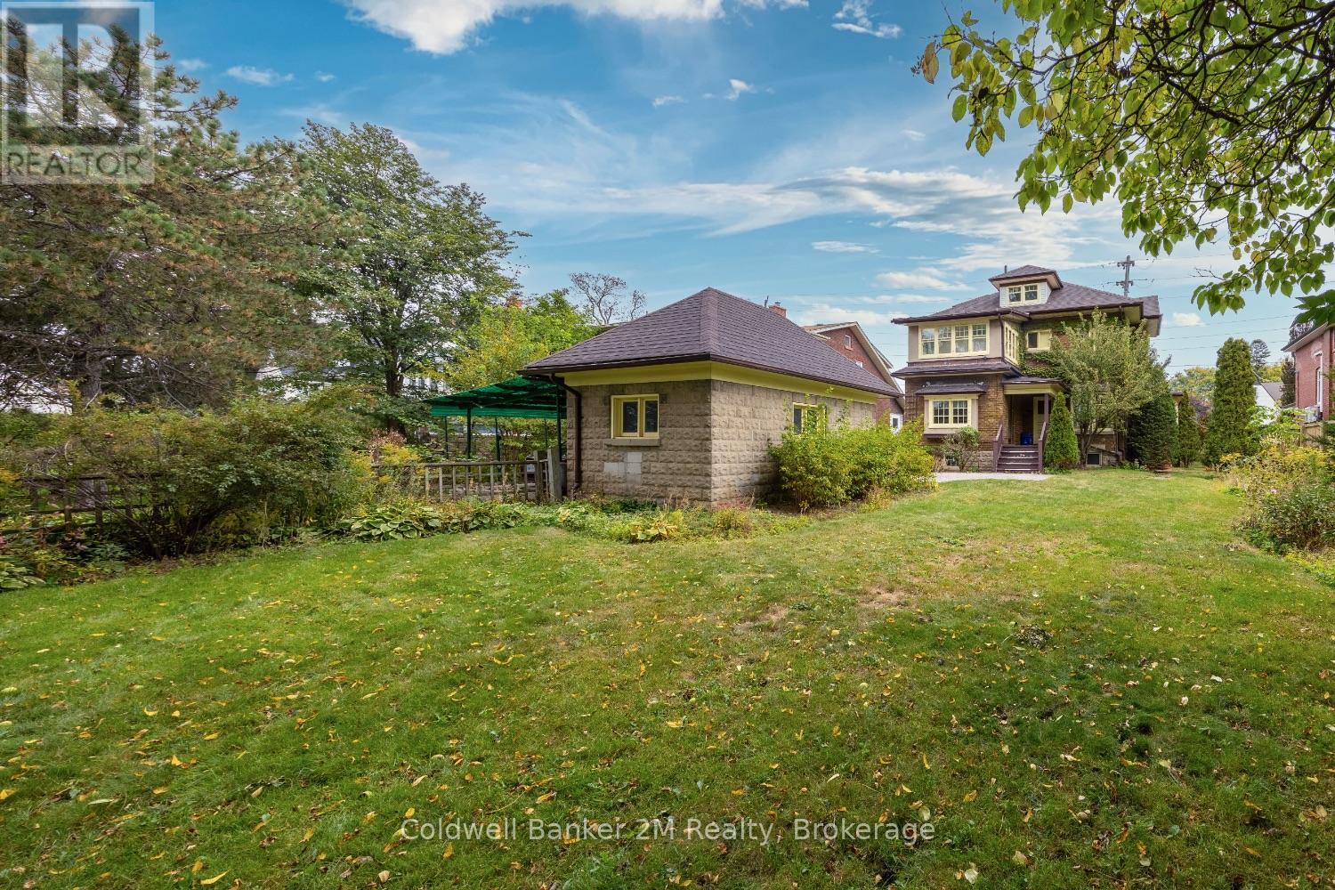 408 Simcoe Street North, Oshawa, ON photo 48