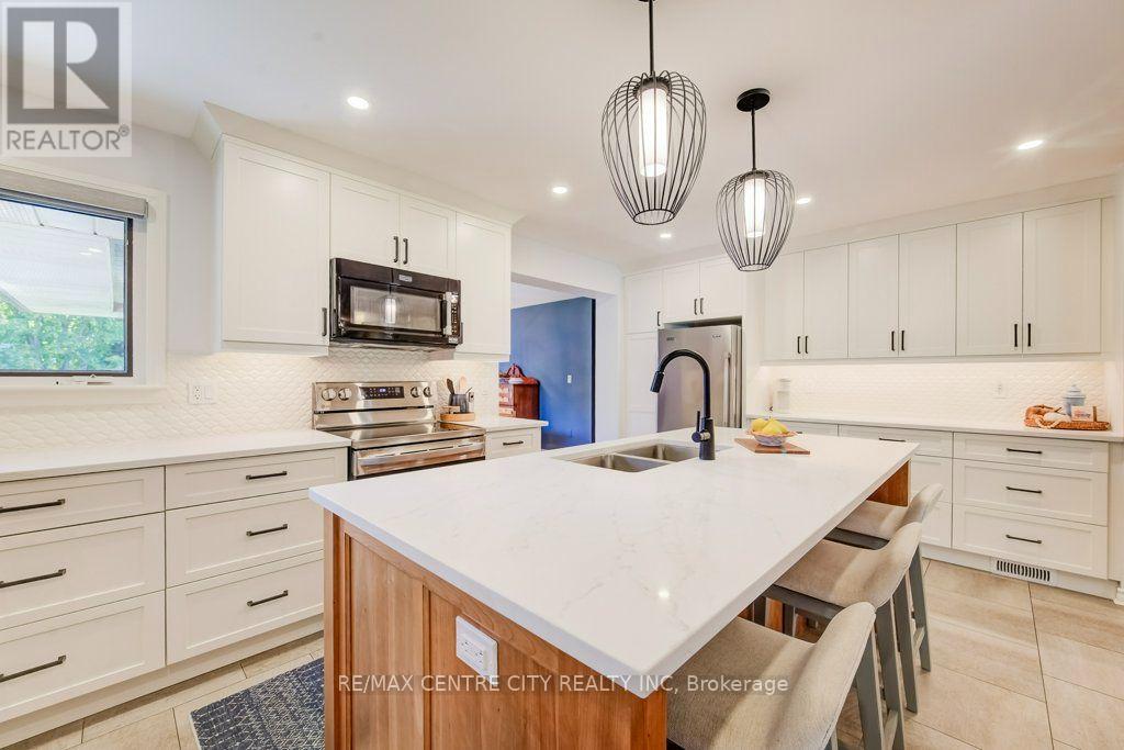 280 HOPE STREET E - Image 17
