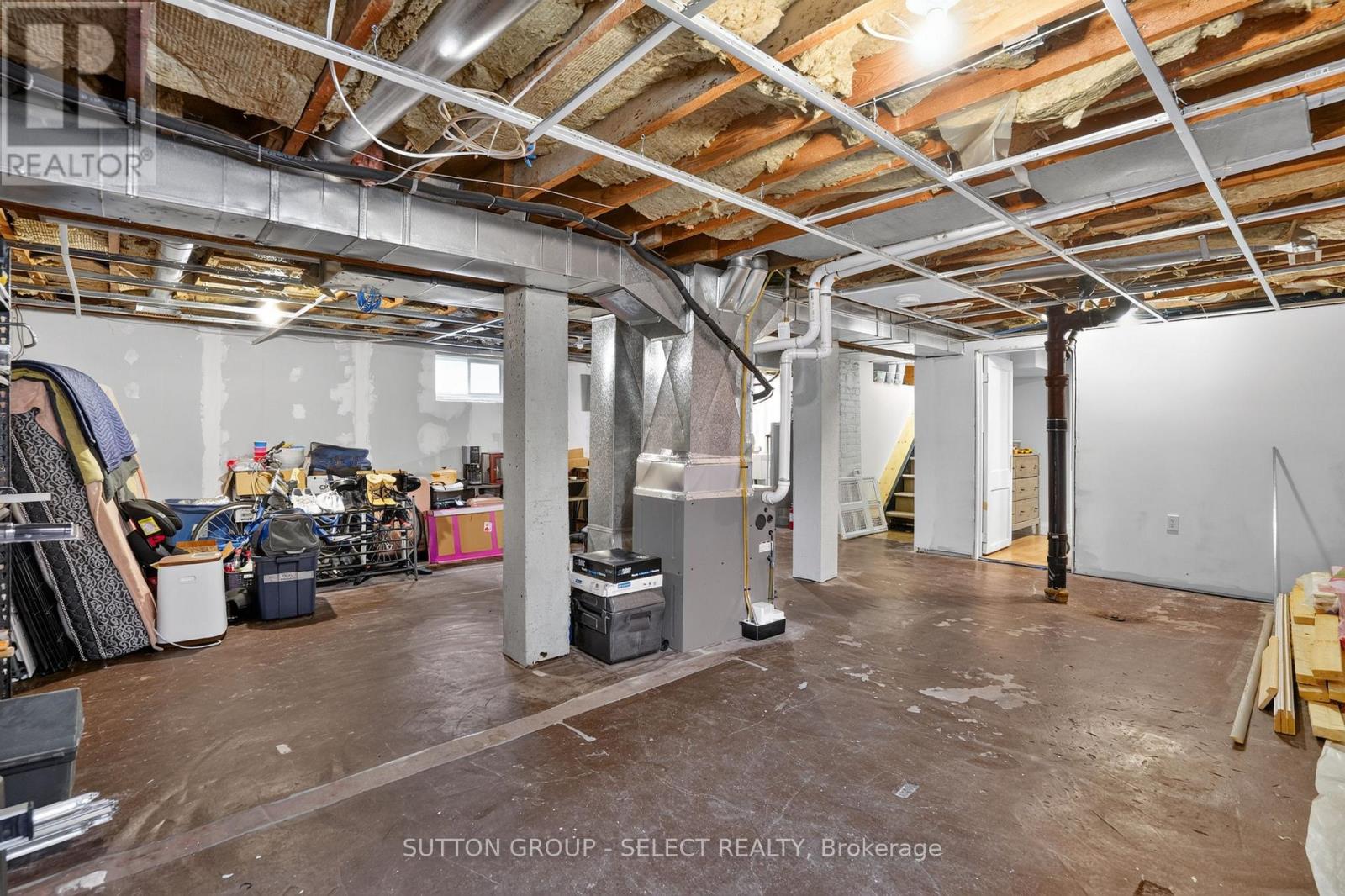 83 EASTMAN AVENUE - Image 28
