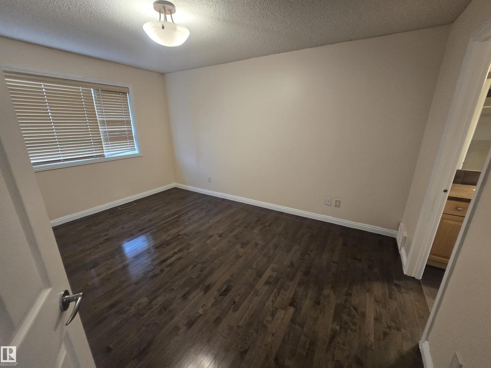 13812 149 AV NW - Image 29