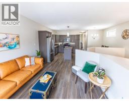 Family room - 70 Brigham Road, Moose Jaw, SK S6K0A7 Photo 7