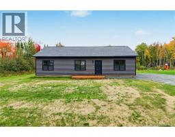 136 Horseman Road, photo 2