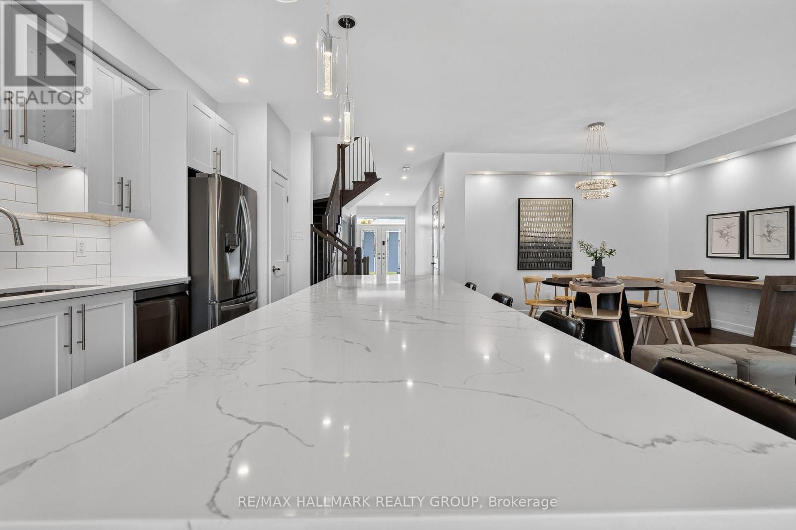1033 HYDRANGEA AVENUE - 13