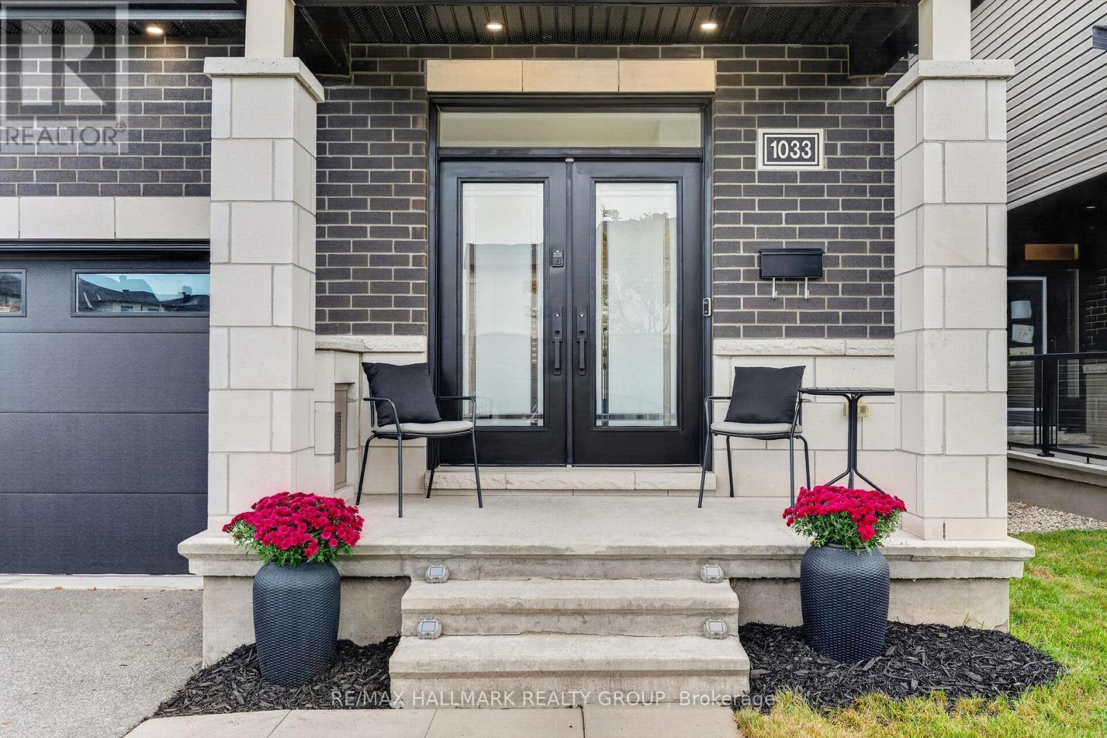 1033 HYDRANGEA AVENUE - 2