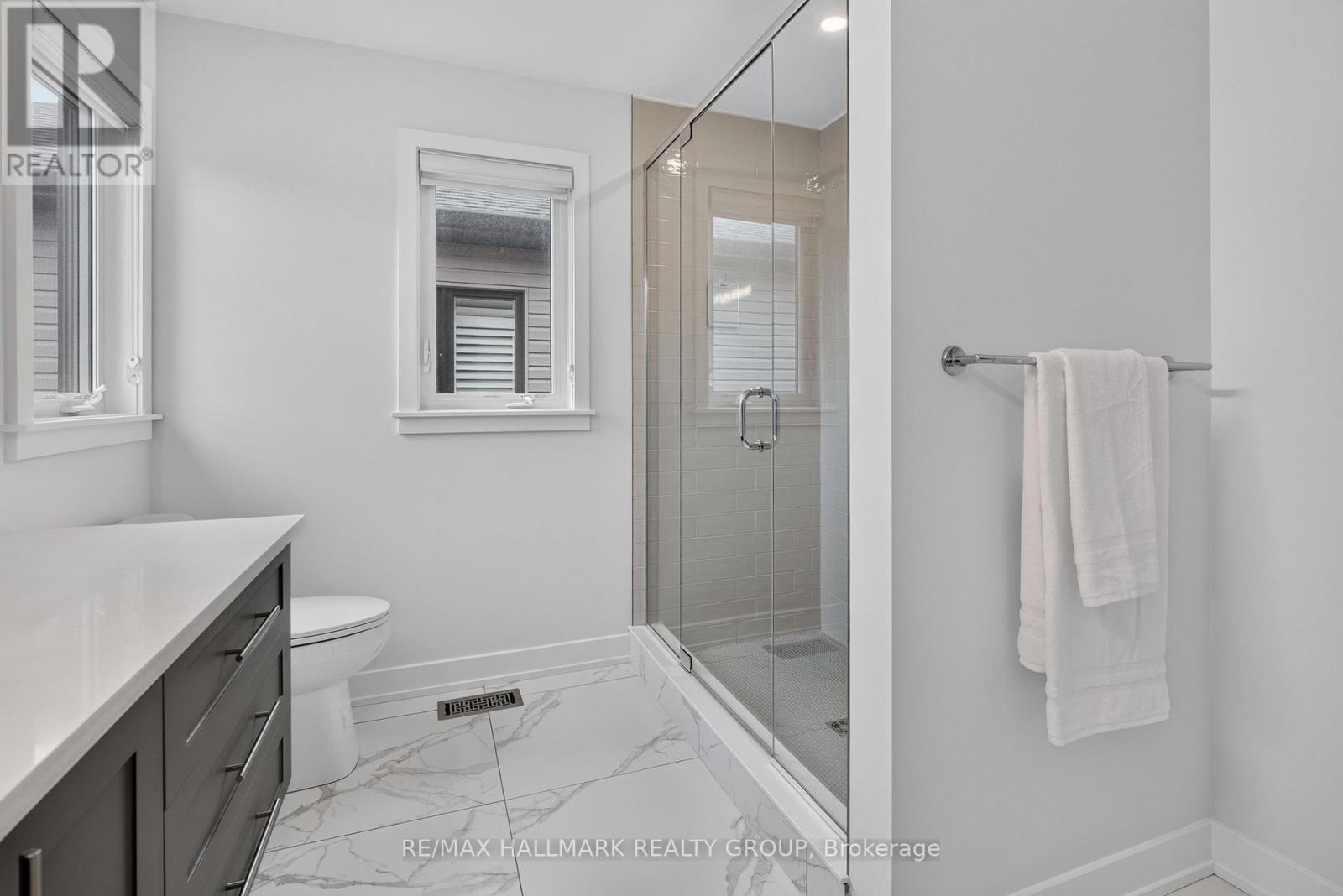 1033 HYDRANGEA AVENUE - 29