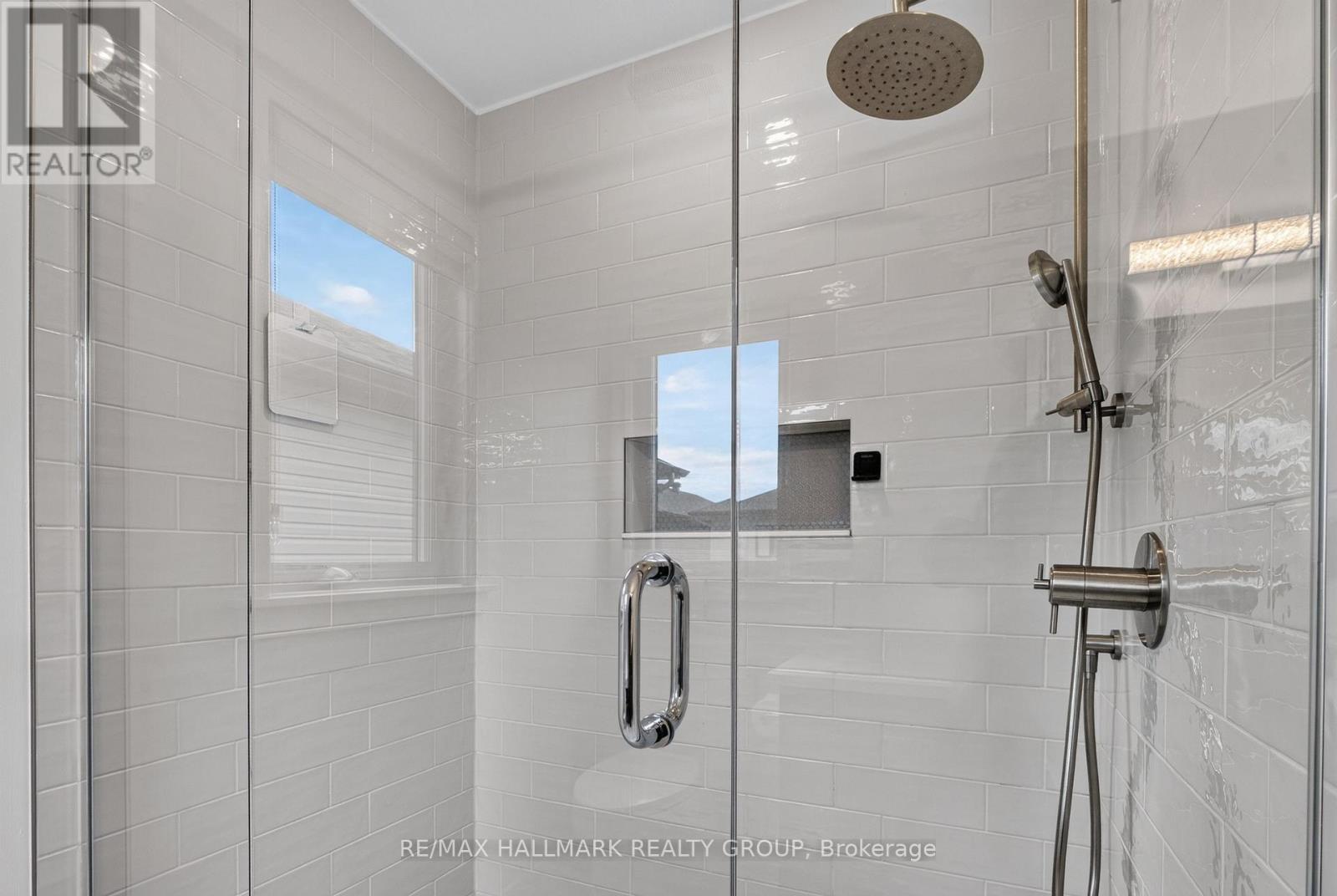 1033 HYDRANGEA AVENUE - 30