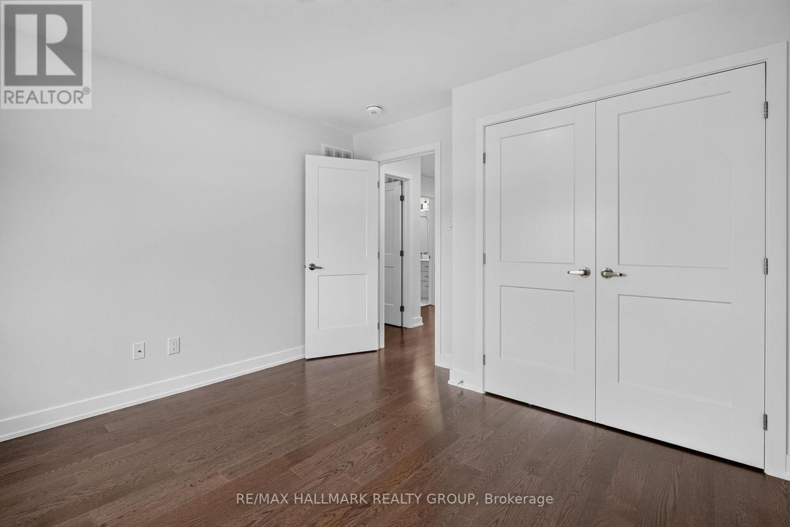1033 HYDRANGEA AVENUE - 35