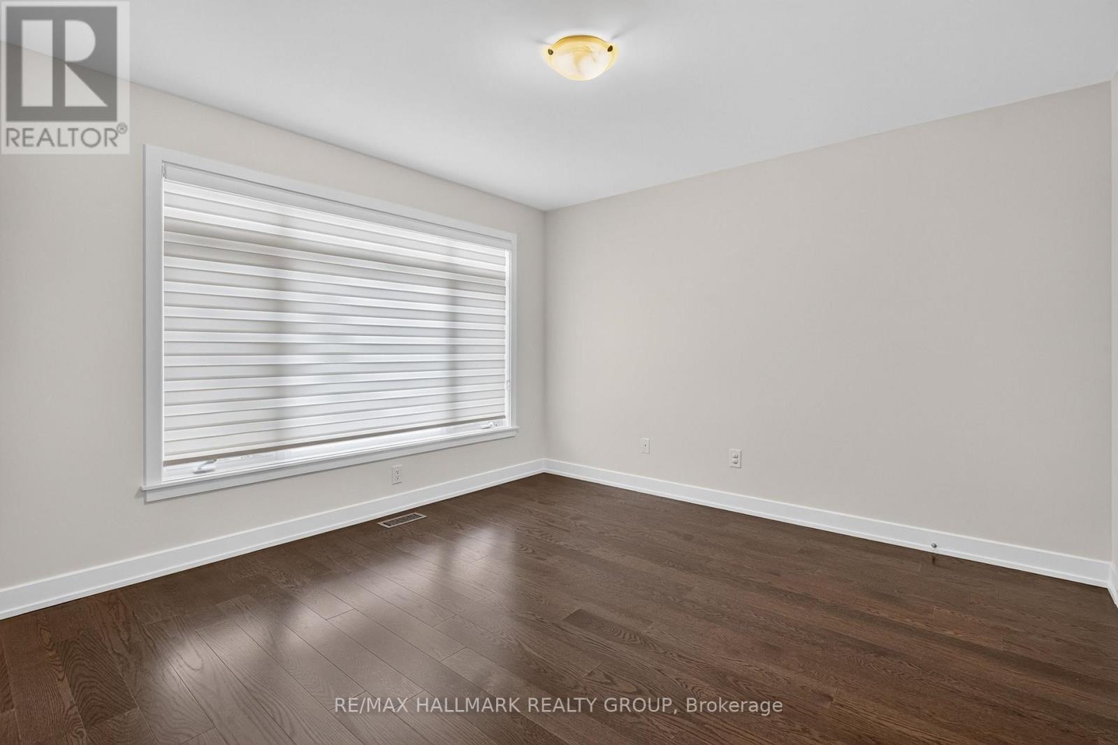 1033 HYDRANGEA AVENUE - Image 36