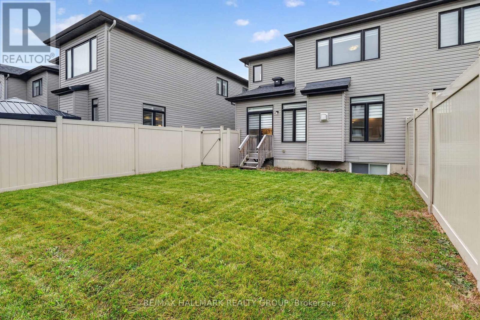 1033 HYDRANGEA AVENUE - 45