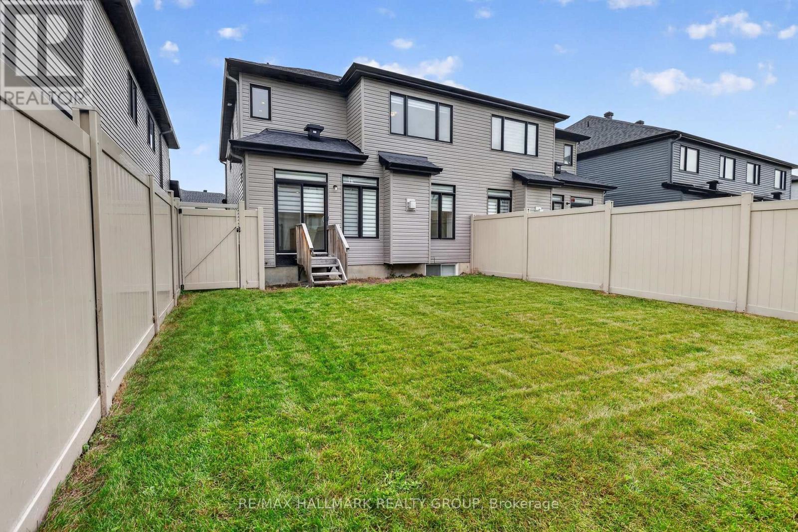 1033 HYDRANGEA AVENUE - 47