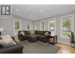 Kitchen - 141 Torbolton Street, Ottawa, ON K0A3M0 Photo 6