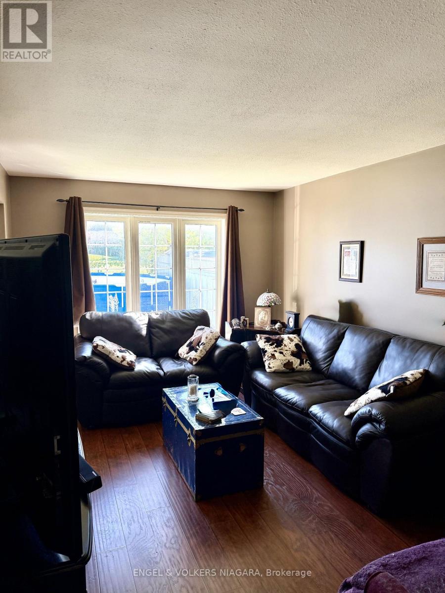 7714 CORTINA CRESCENT - 2
