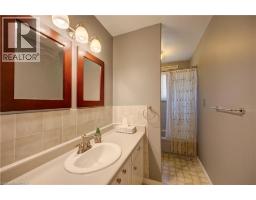 367 Fairview Drive, Brantford, ON N3R2X7 Photo 23