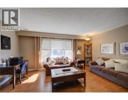 Kitchen - 367 Fairview Drive, Brantford, ON N3R2X7 Photo 9
