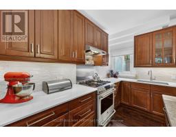 24 Bishop Street, Toronto, ON M5R1N2 Photo 16
