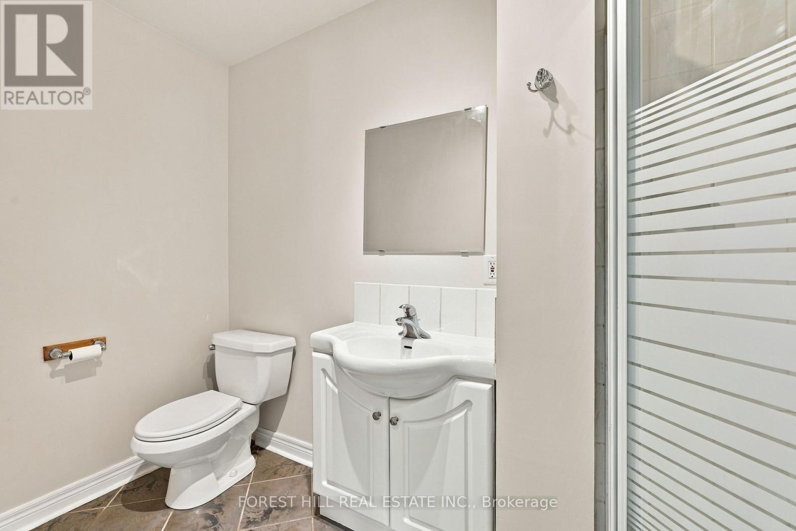 11 Urbandale Avenue, Toronto, ON photo 21