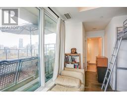 1608 - 297 College Street, Toronto, ON M5T0C2 Photo 6