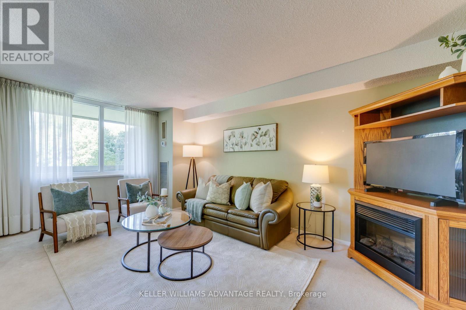 302- 75 Wynford Hts Crescent, Toronto, ON photo 12