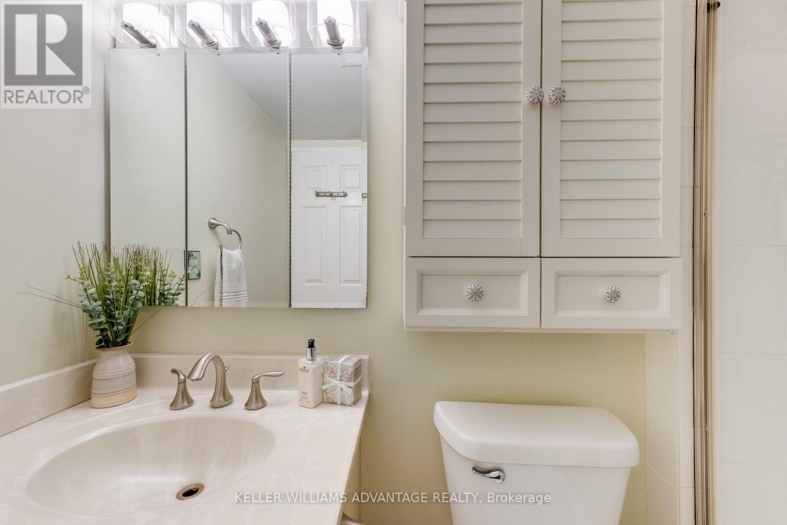 302- 75 Wynford Hts Crescent, Toronto, ON photo 19