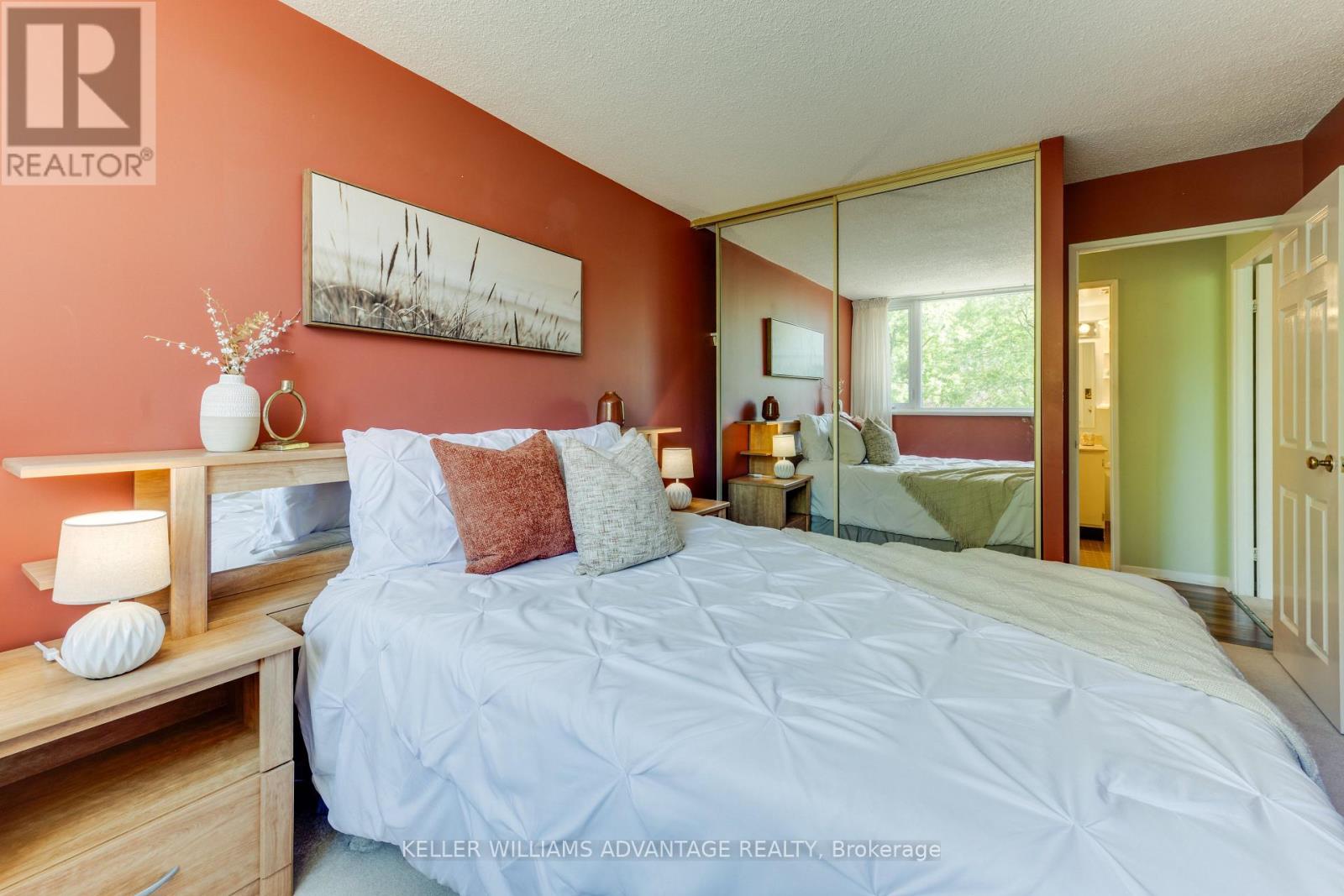 302- 75 Wynford Hts Crescent, Toronto, ON photo 25