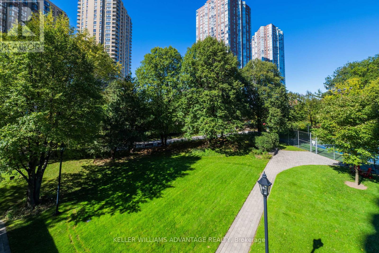 302- 75 Wynford Hts Crescent, Toronto, ON photo 31
