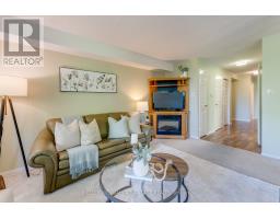 302 - 75 Wynford Hts Crescent, Toronto, ON M3C3H9 Photo 14