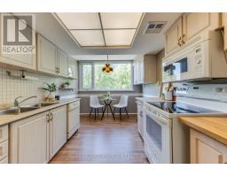 302 - 75 Wynford Hts Crescent, Toronto, ON M3C3H9 Photo 6