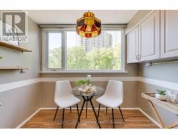 302 - 75 Wynford Hts Crescent, Toronto, ON M3C3H9 Photo 7