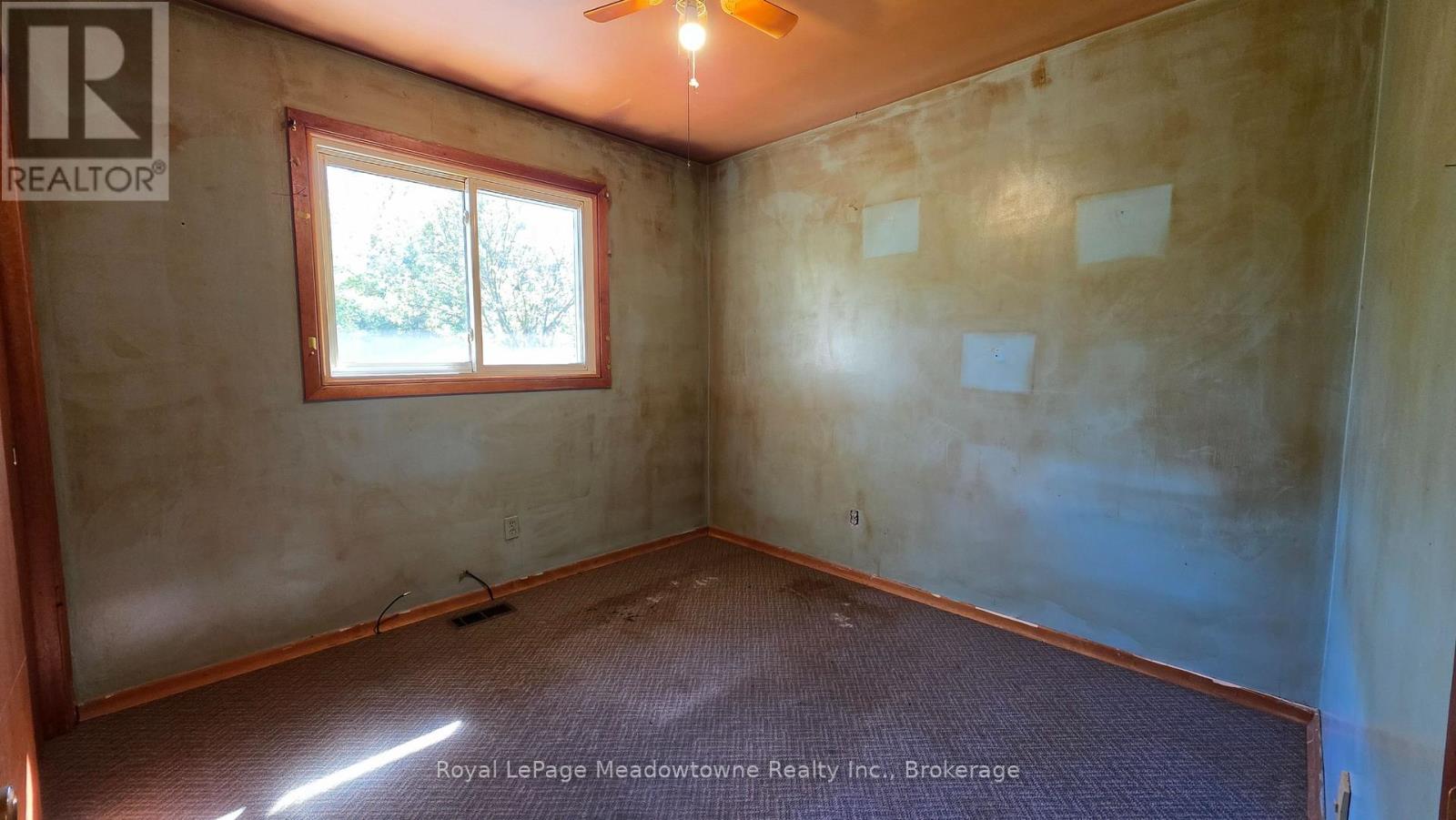 4202 15 SIDE ROAD - 18