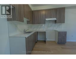 16 Ravenscraig Place, Innisfil, ON L0L1L0 Photo 11