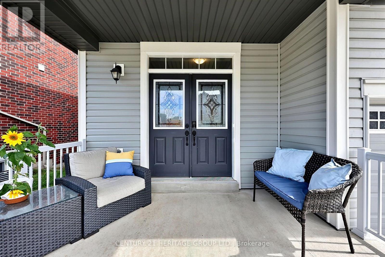 9 Conchita Street, Georgina, ON photo 3