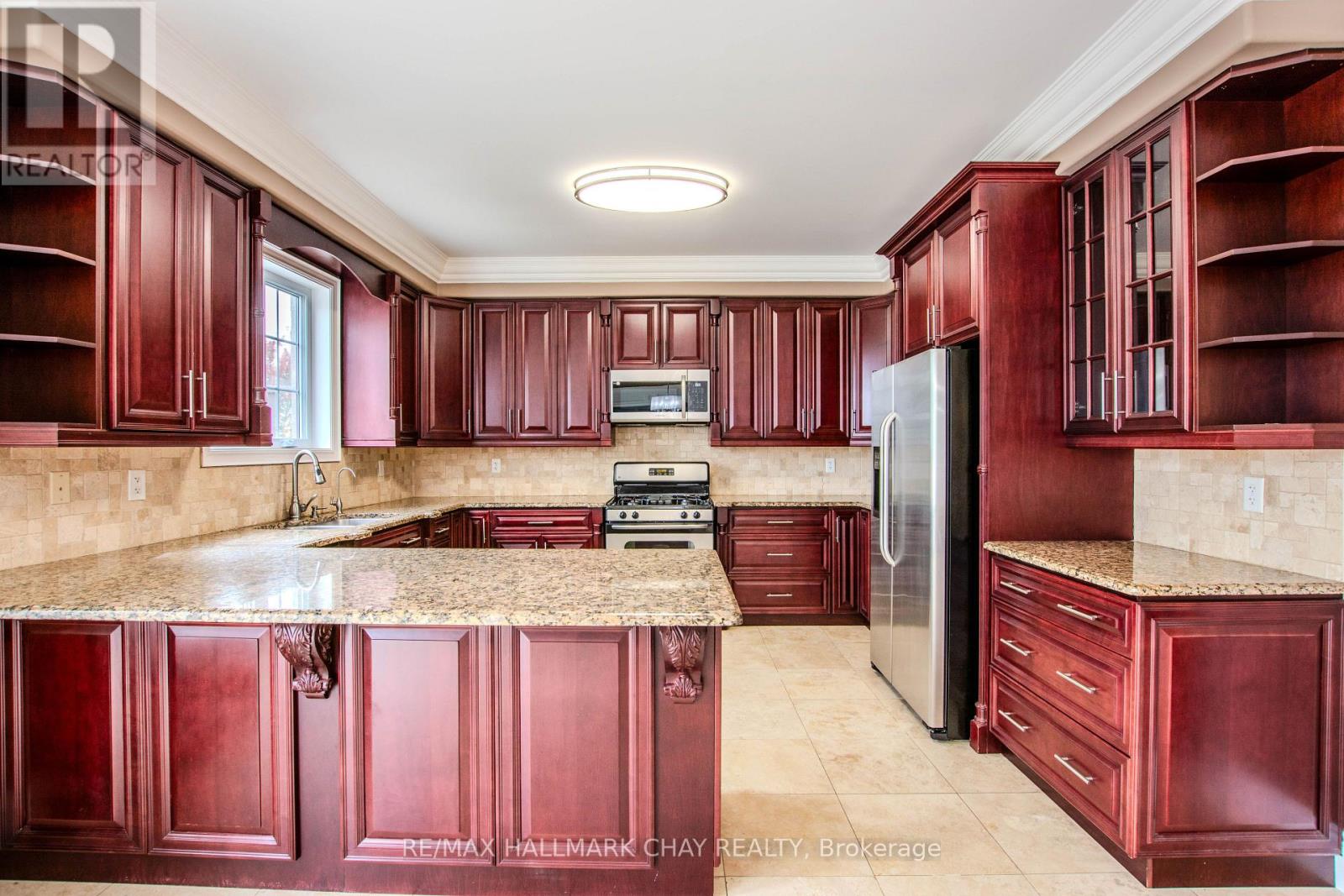104 Succession Crescent, Barrie photo 11