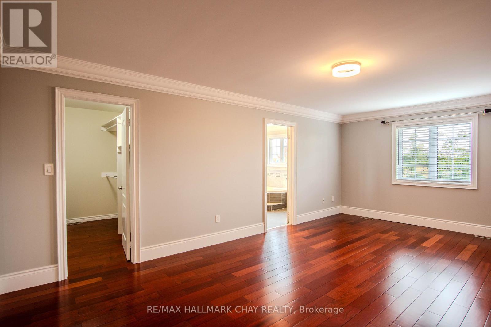104 SUCCESSION CRESCENT - 24