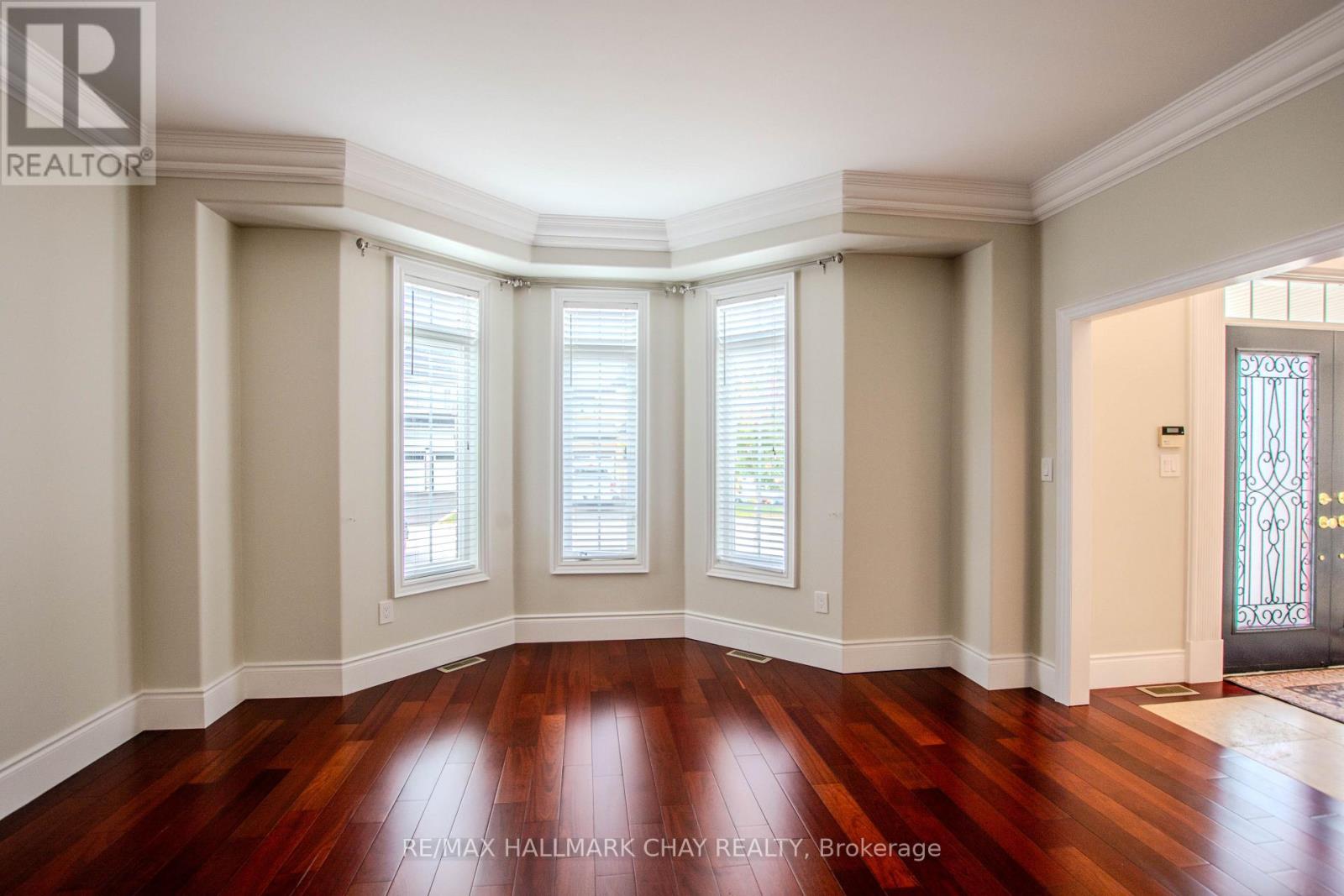 104 Succession Crescent, Barrie photo 6