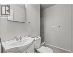 15 Mccormick Street Unit# Upper, Welland, ON L3C4L8 Photo 12