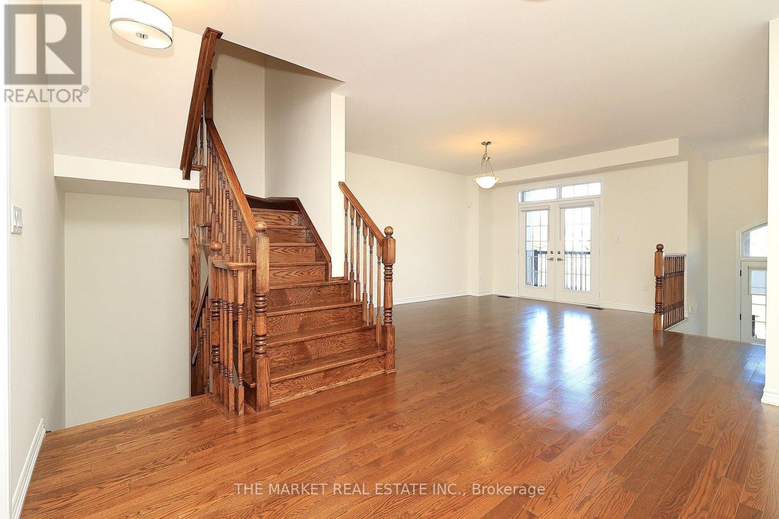 13 Father Redmond Way, Toronto, ON photo 10