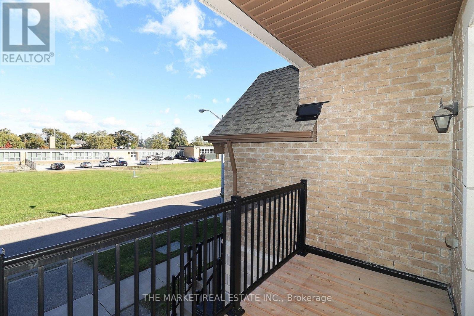 13 Father Redmond Way, Toronto, ON photo 13