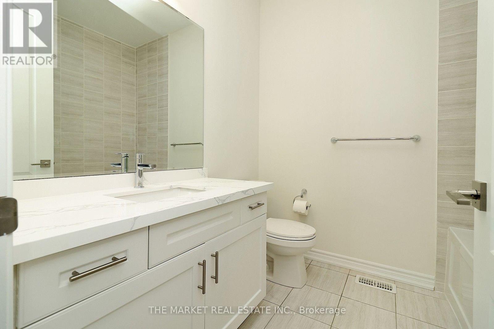 13 Father Redmond Way, Toronto, ON photo 34