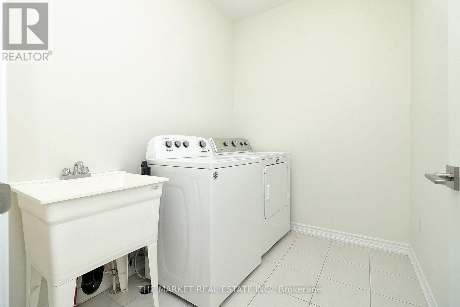 13 Father Redmond Way, Toronto, ON photo 37