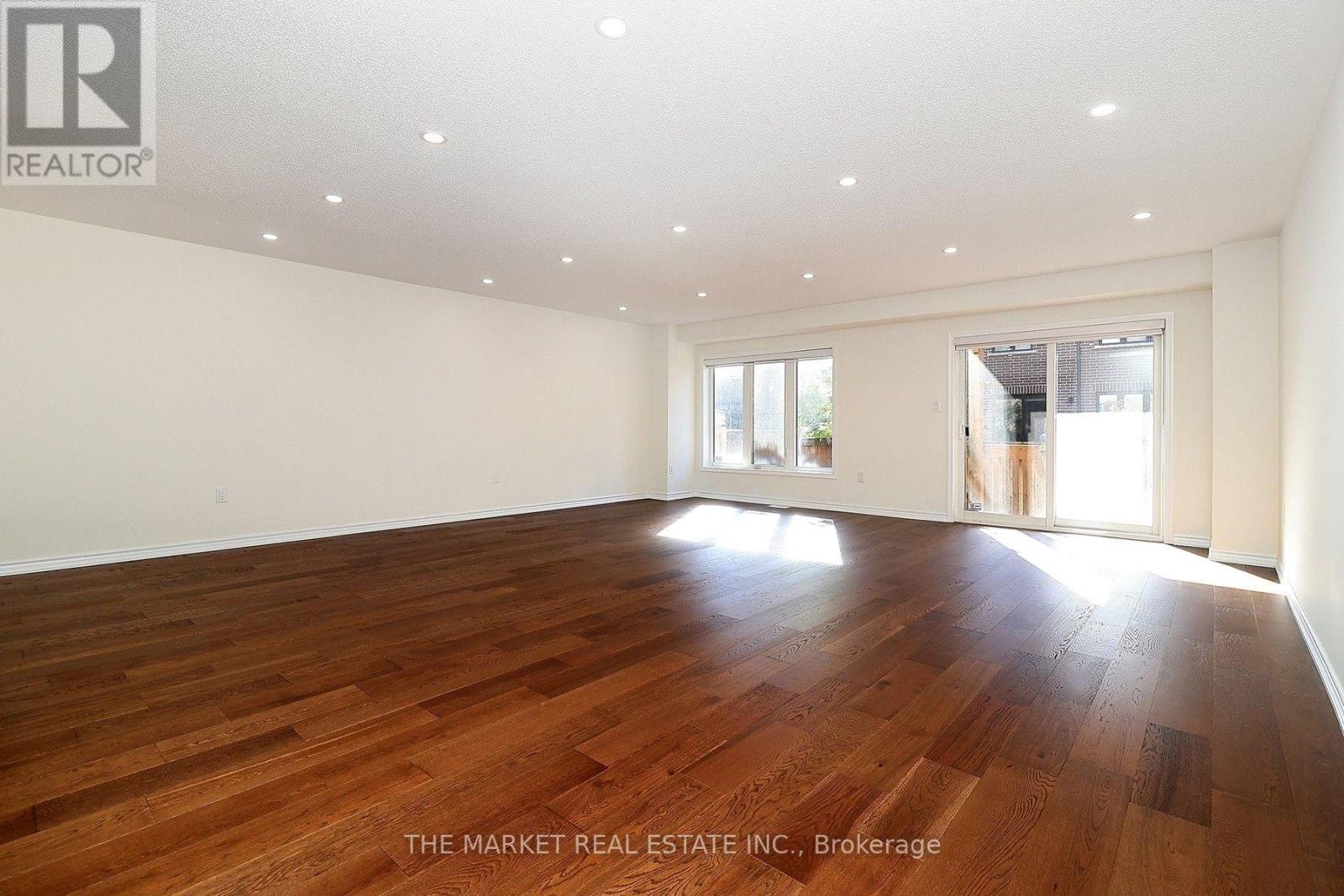 13 Father Redmond Way, Toronto, ON photo 42