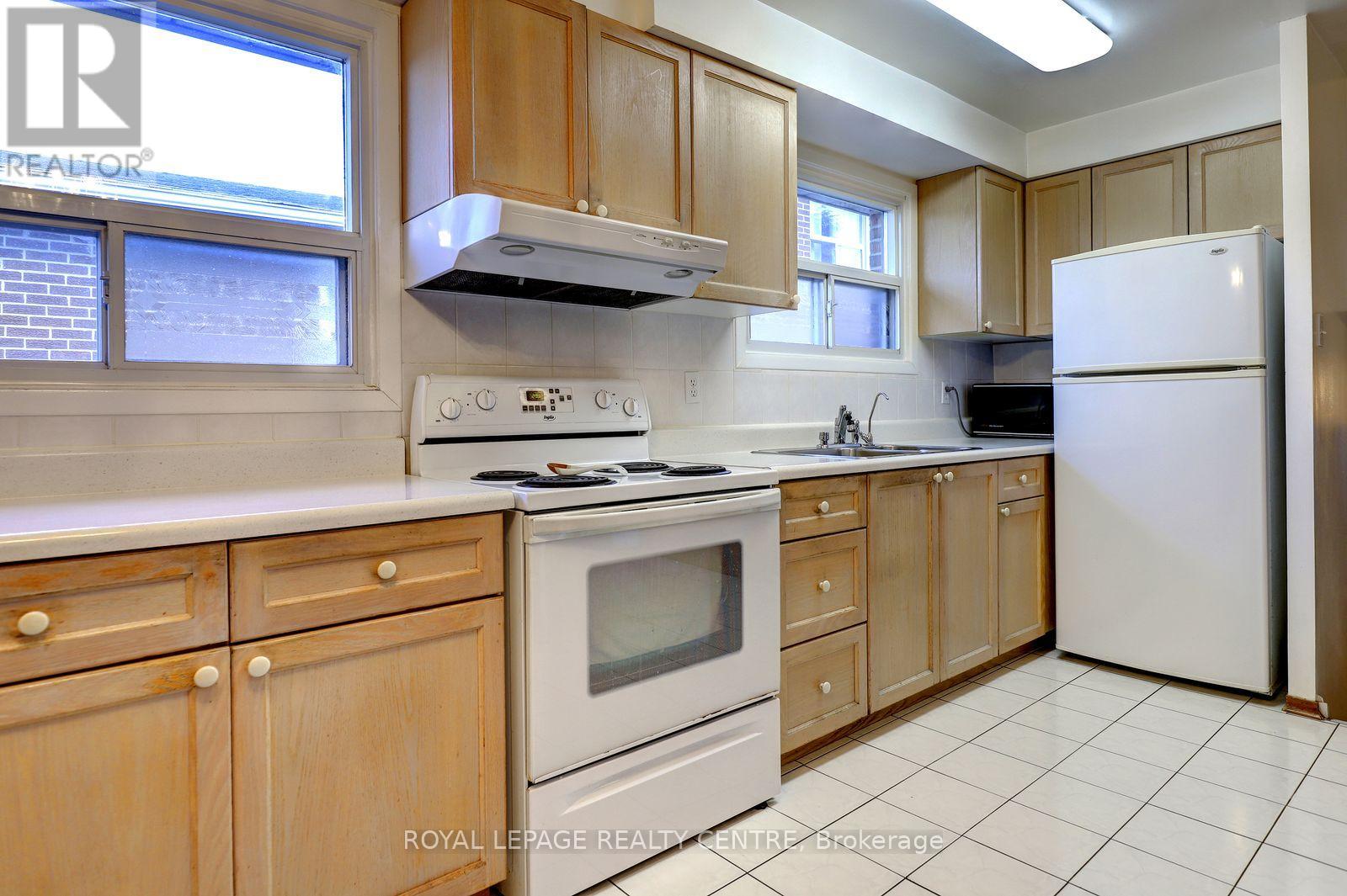 912 BLAIRHOLM AVENUE - 13