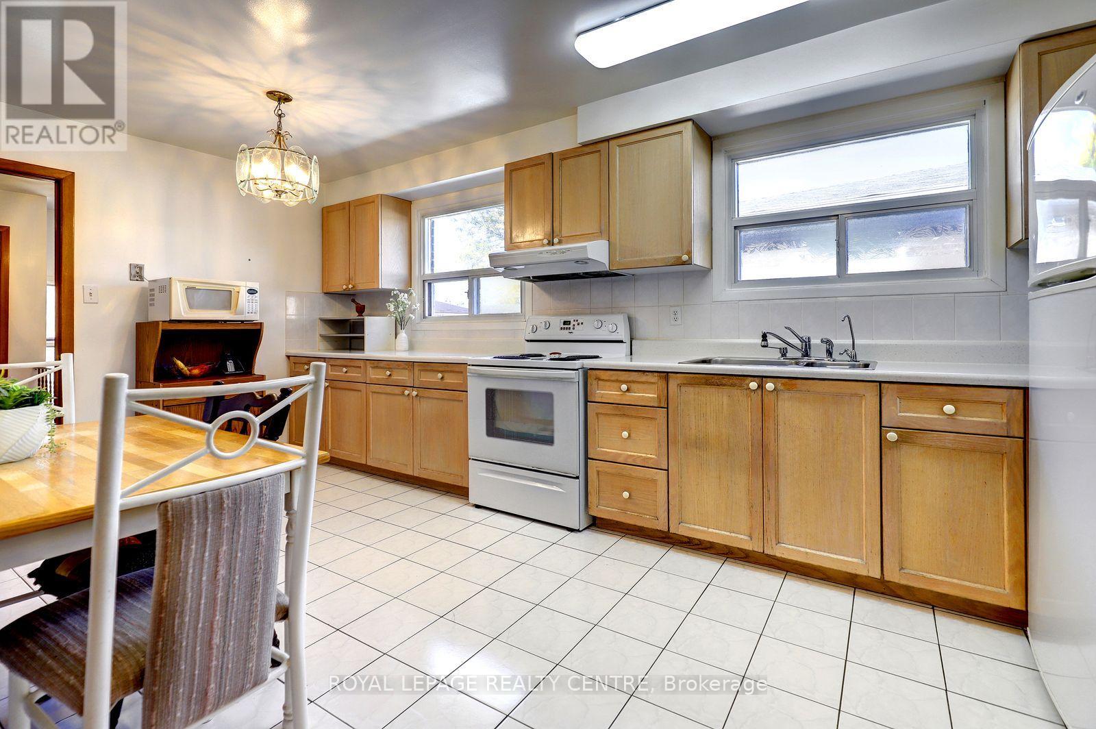 912 BLAIRHOLM AVENUE - Image 16