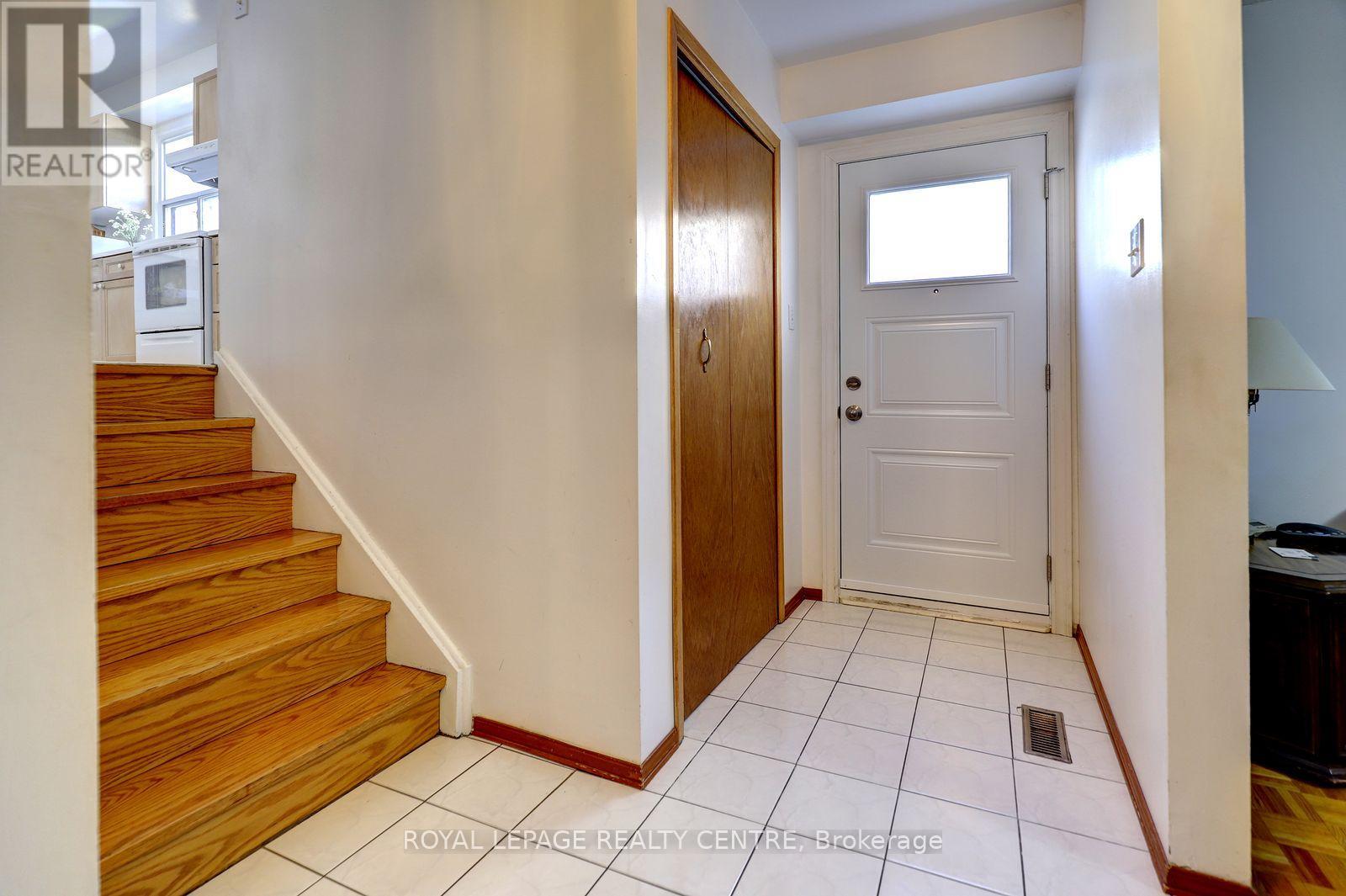 912 BLAIRHOLM AVENUE - 22